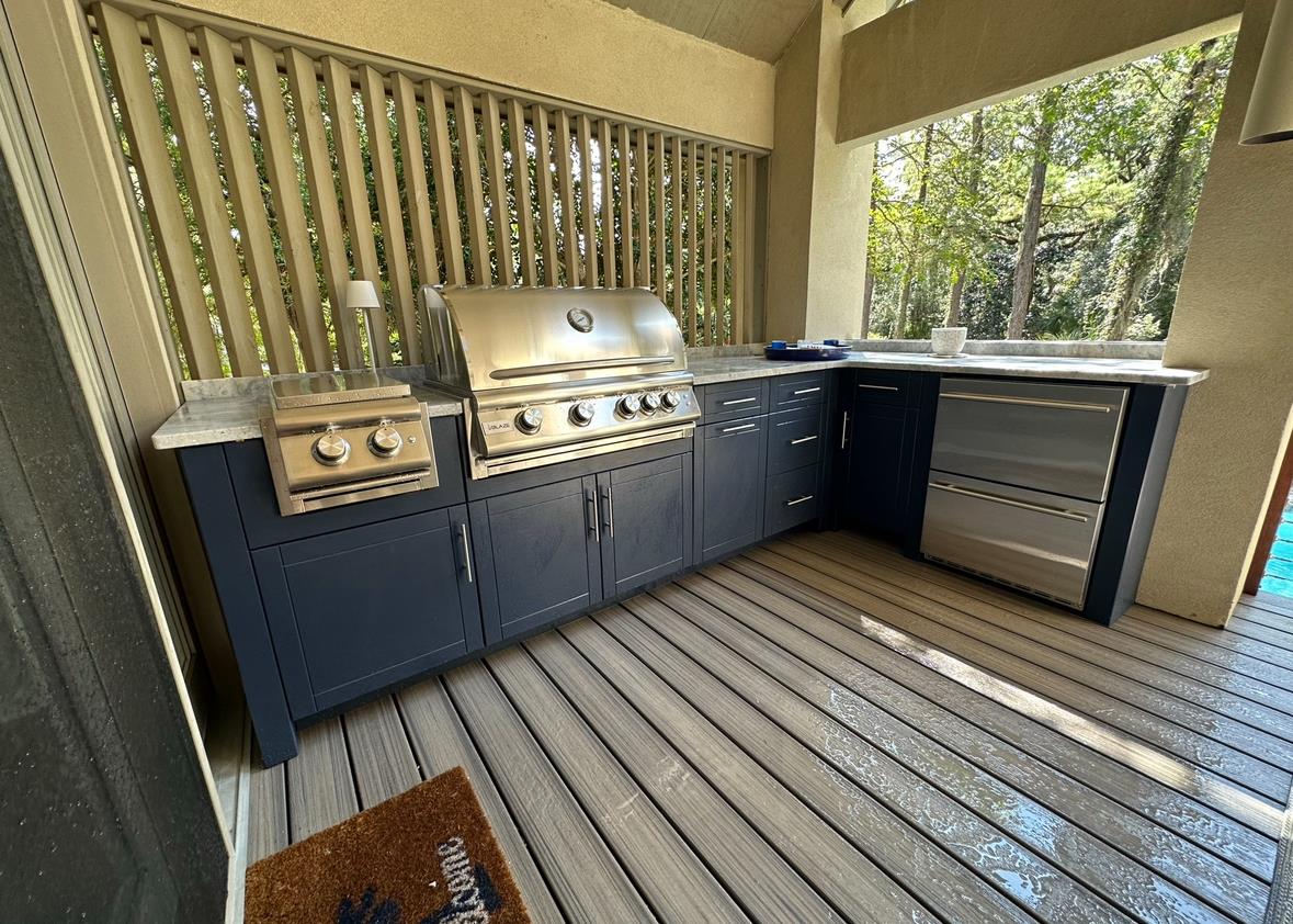 Outdoor kitchen detail