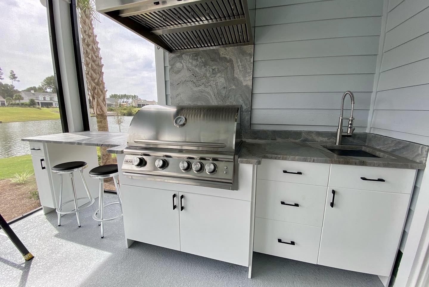 Outdoor kitchen bar seating